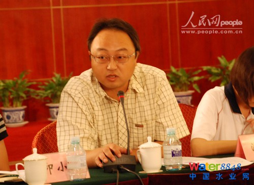 2010828“ʮ”Ҏ(gu)ԕ(hu)Ĉ(chng)ھek}“ΠI(yng)mh(hun)׌GɫI(lng)”D鱱Эh(hun)o(h)ƌW(xu)оԺ̎˝ W(wng)ӛ tz