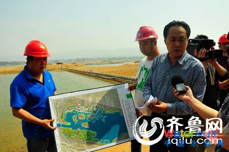 沂源縣田莊水庫管理處負責人介紹濕地項目建設(shè)情況
