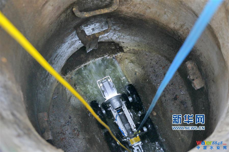 #(社會)(1)山東煙臺:管道機(jī)器人汛期“巡診”